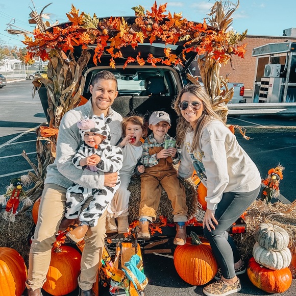 Meet your Posher, Alyssa - Picture 1 of 1